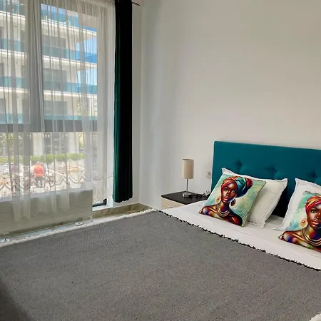 Seaside Mamaia Nord 公寓 *